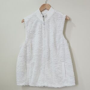 Alfred Dunner White Ribbed Vests